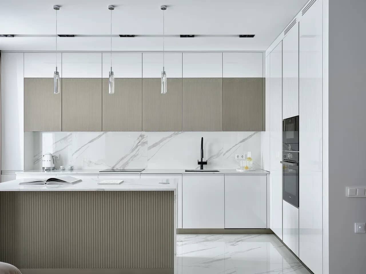 Светлая кухня — фото 5
